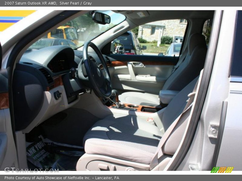Silver Pearl / Gray 2007 Saturn Outlook XR AWD