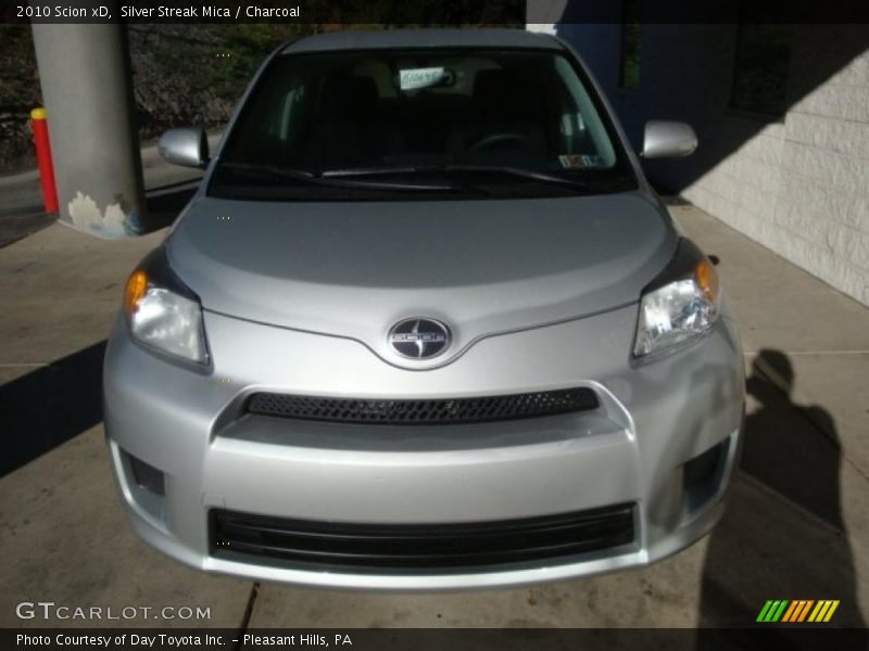 Silver Streak Mica / Charcoal 2010 Scion xD