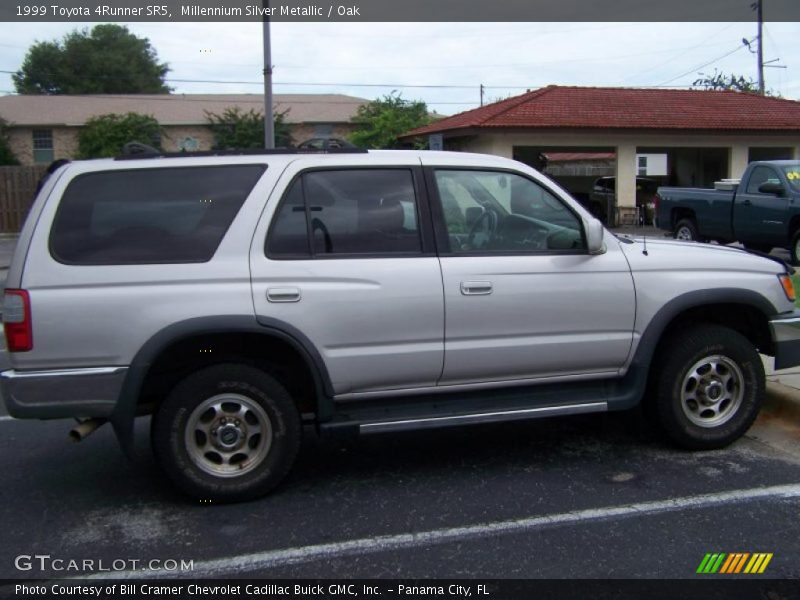 Millennium Silver Metallic / Oak 1999 Toyota 4Runner SR5