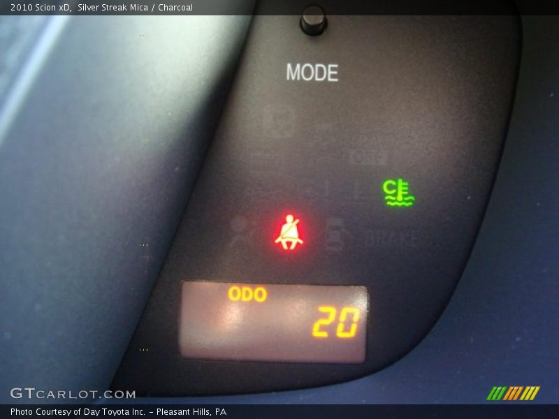 Silver Streak Mica / Charcoal 2010 Scion xD