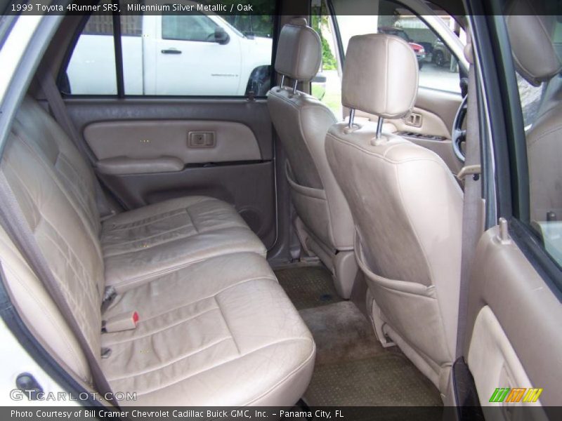 Millennium Silver Metallic / Oak 1999 Toyota 4Runner SR5