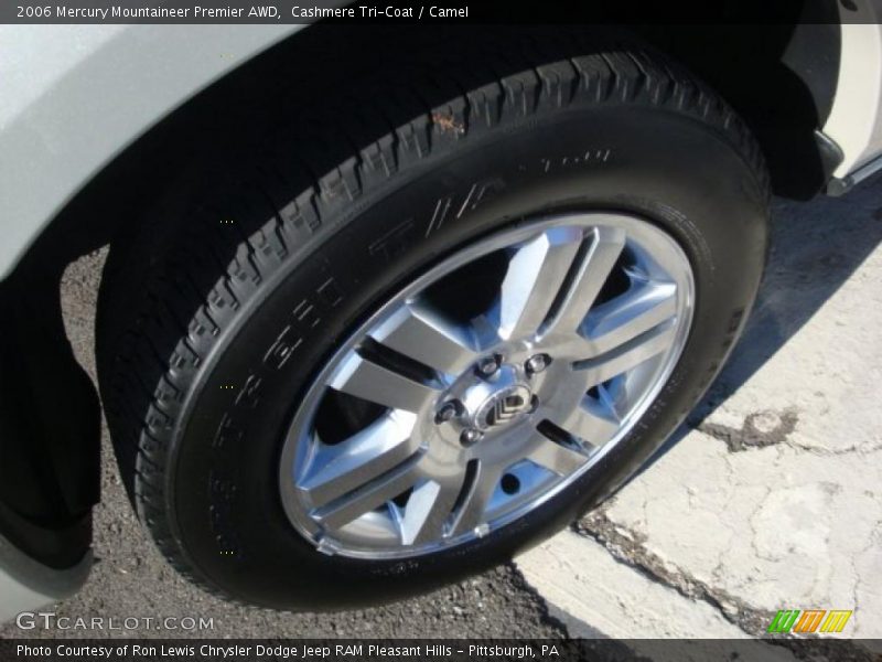 Cashmere Tri-Coat / Camel 2006 Mercury Mountaineer Premier AWD