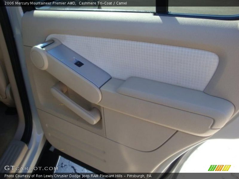 Cashmere Tri-Coat / Camel 2006 Mercury Mountaineer Premier AWD