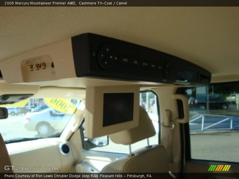 Cashmere Tri-Coat / Camel 2006 Mercury Mountaineer Premier AWD