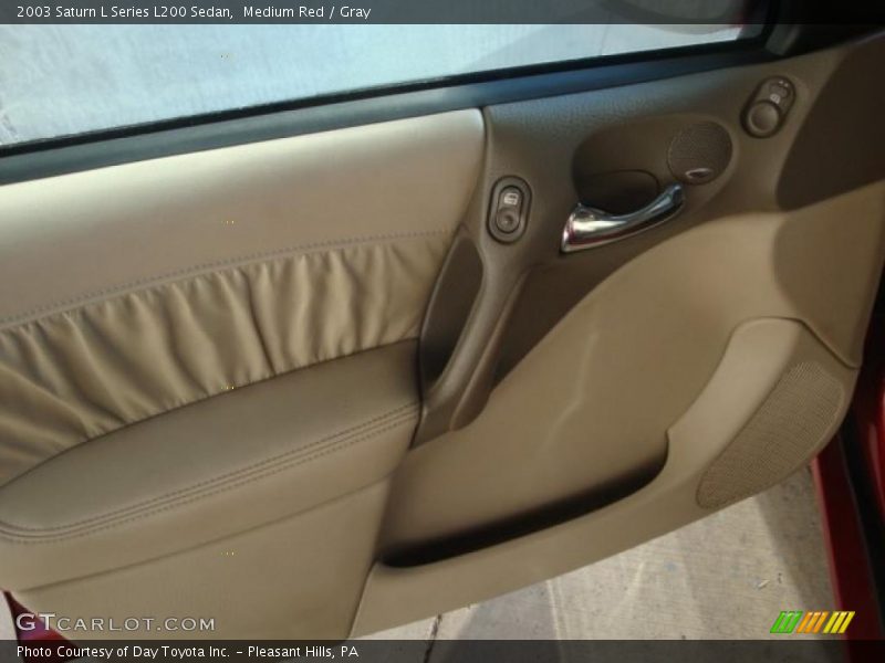 Medium Red / Gray 2003 Saturn L Series L200 Sedan