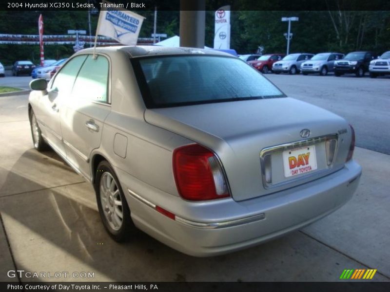 Titanium / Black 2004 Hyundai XG350 L Sedan