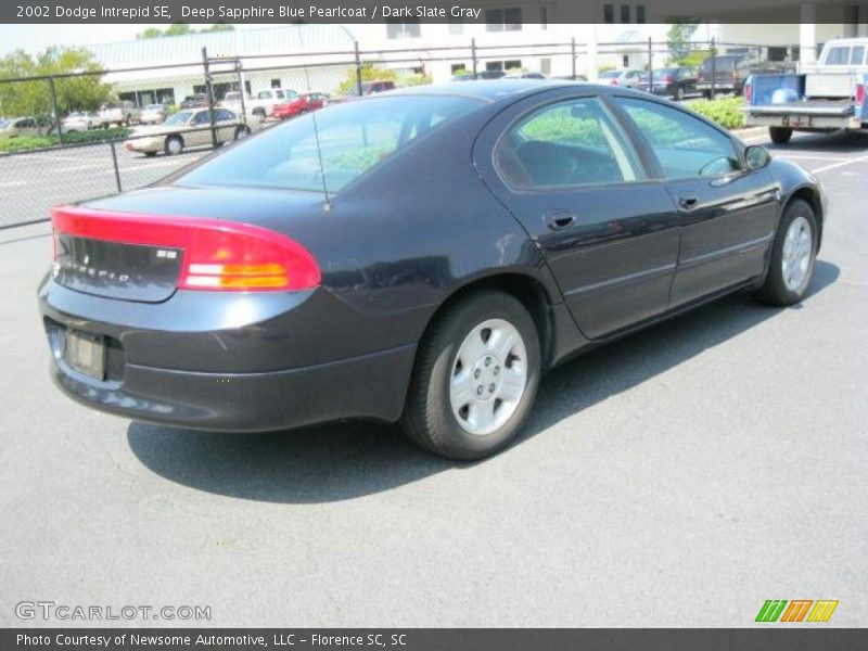 Deep Sapphire Blue Pearlcoat / Dark Slate Gray 2002 Dodge Intrepid SE