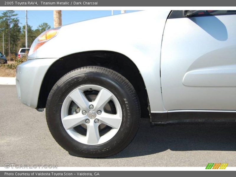 Titanium Metallic / Dark Charcoal 2005 Toyota RAV4