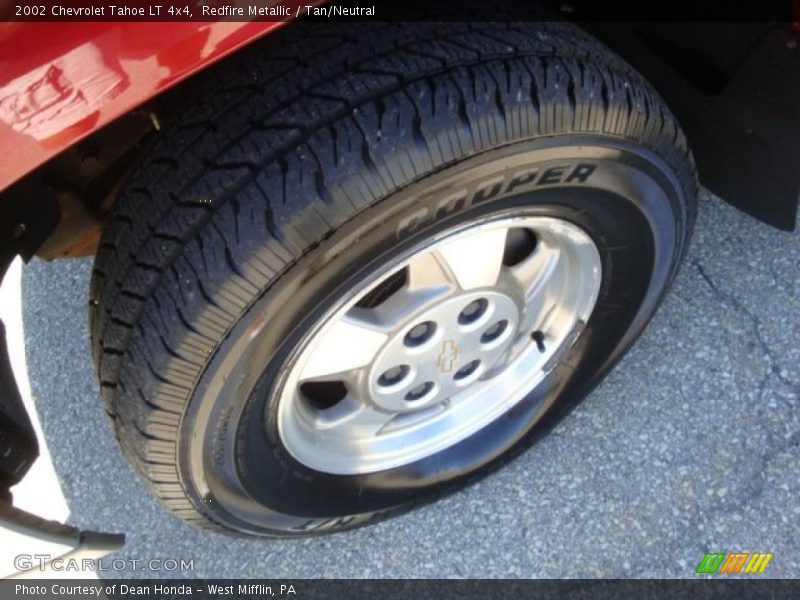 Redfire Metallic / Tan/Neutral 2002 Chevrolet Tahoe LT 4x4