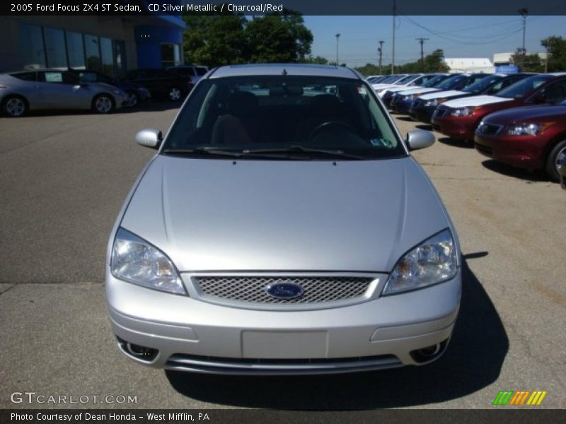 CD Silver Metallic / Charcoal/Red 2005 Ford Focus ZX4 ST Sedan