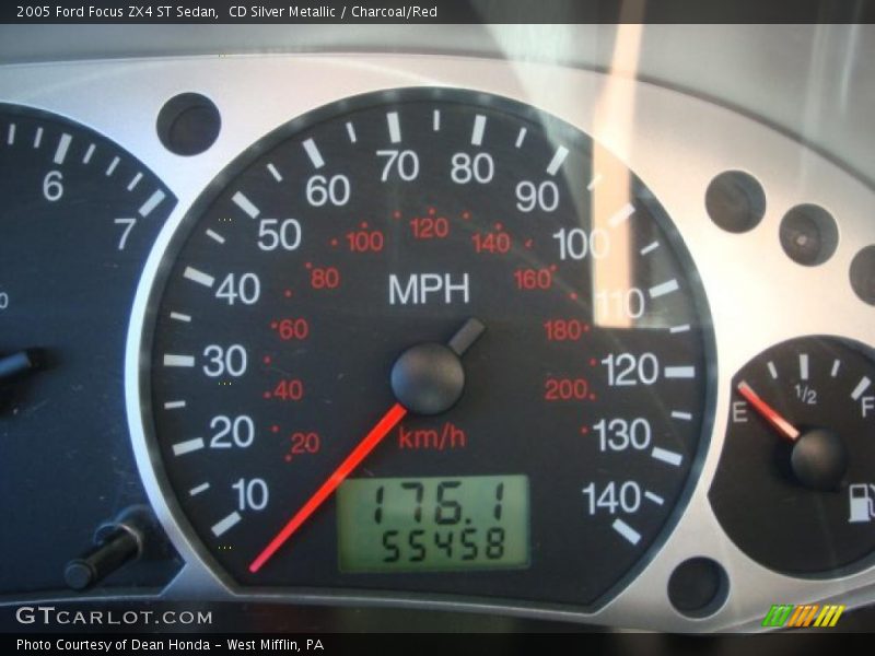 CD Silver Metallic / Charcoal/Red 2005 Ford Focus ZX4 ST Sedan
