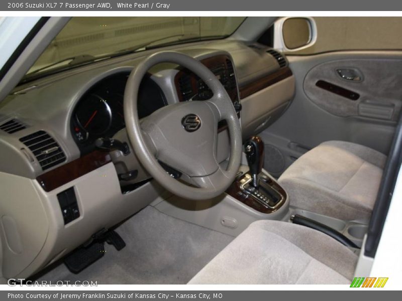 White Pearl / Gray 2006 Suzuki XL7 7 Passenger AWD