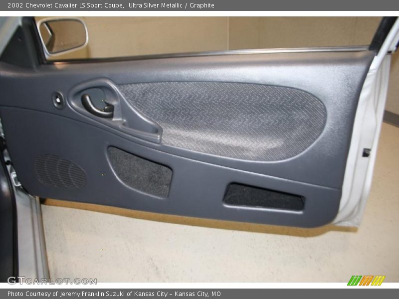 Ultra Silver Metallic / Graphite 2002 Chevrolet Cavalier LS Sport Coupe