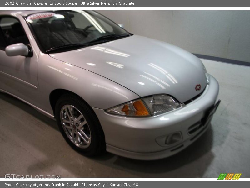 Ultra Silver Metallic / Graphite 2002 Chevrolet Cavalier LS Sport Coupe
