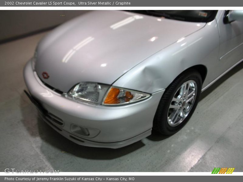 Ultra Silver Metallic / Graphite 2002 Chevrolet Cavalier LS Sport Coupe