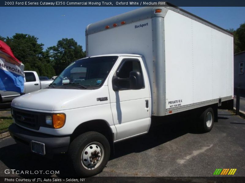 Oxford White / Medium Flint 2003 Ford E Series Cutaway E350 Commercial Moving Truck