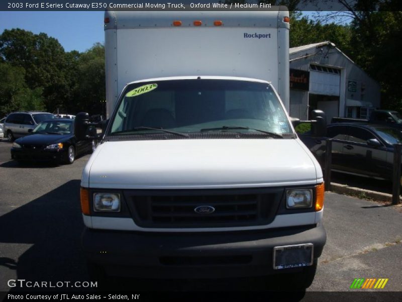 Oxford White / Medium Flint 2003 Ford E Series Cutaway E350 Commercial Moving Truck