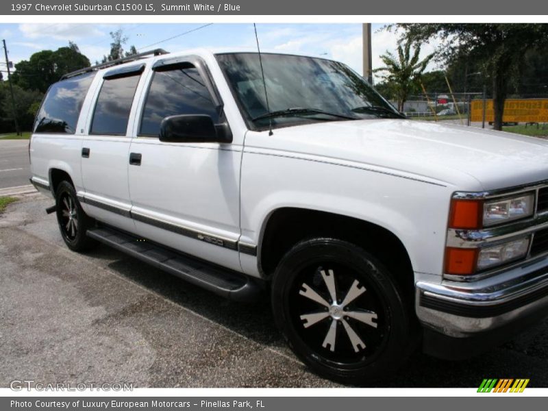 Summit White / Blue 1997 Chevrolet Suburban C1500 LS
