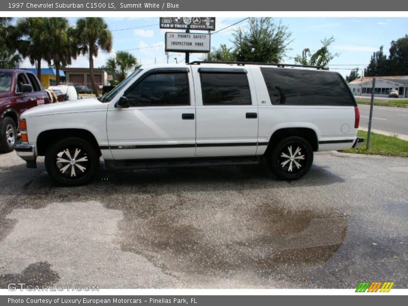 Summit White / Blue 1997 Chevrolet Suburban C1500 LS
