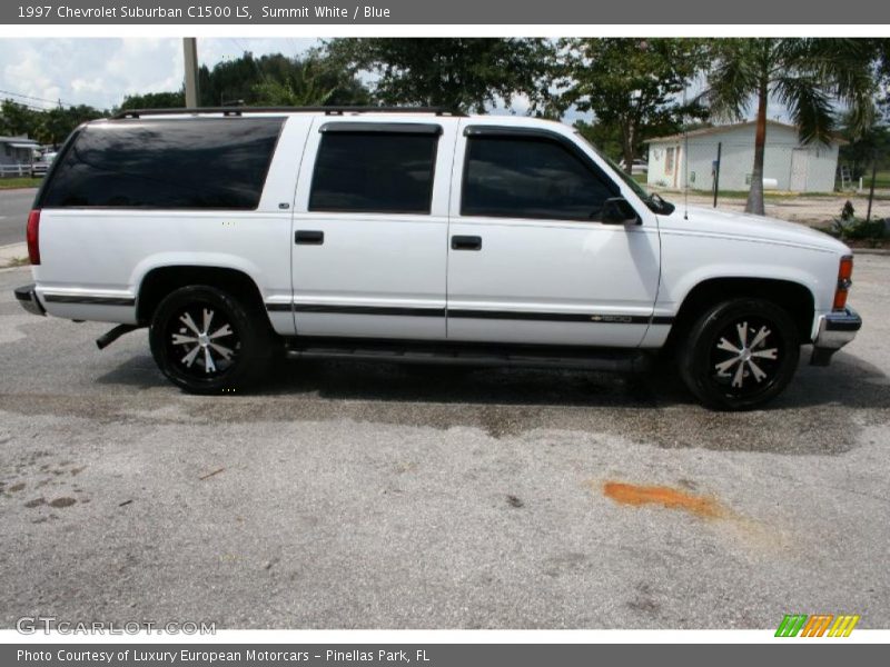 Summit White / Blue 1997 Chevrolet Suburban C1500 LS