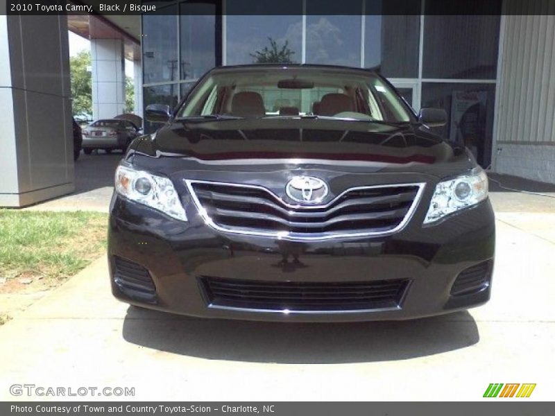 Black / Bisque 2010 Toyota Camry