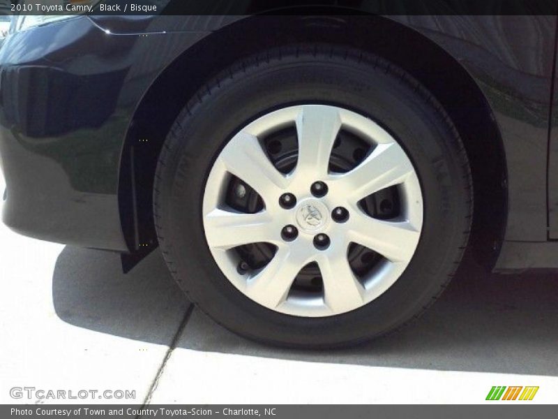 Black / Bisque 2010 Toyota Camry