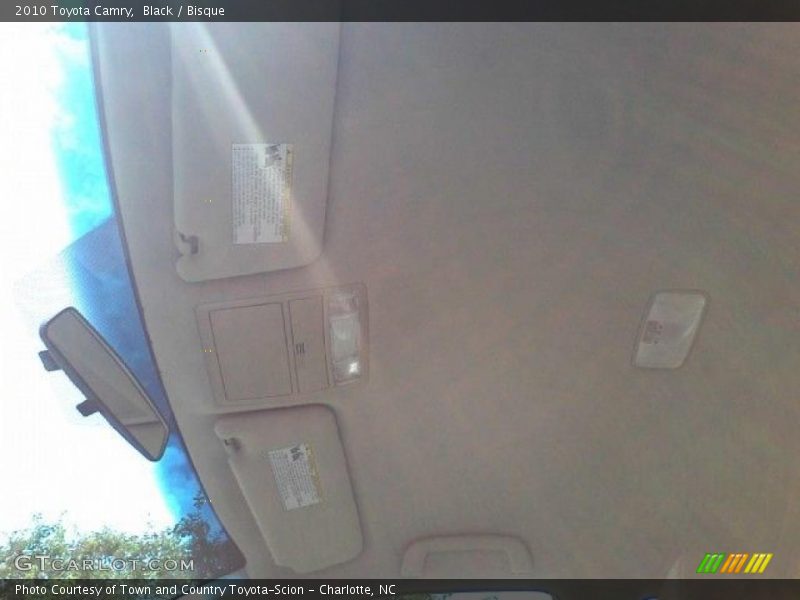 Black / Bisque 2010 Toyota Camry