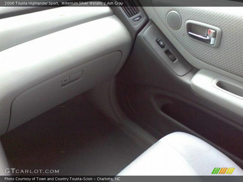 Millenium Silver Metallic / Ash Gray 2006 Toyota Highlander Sport
