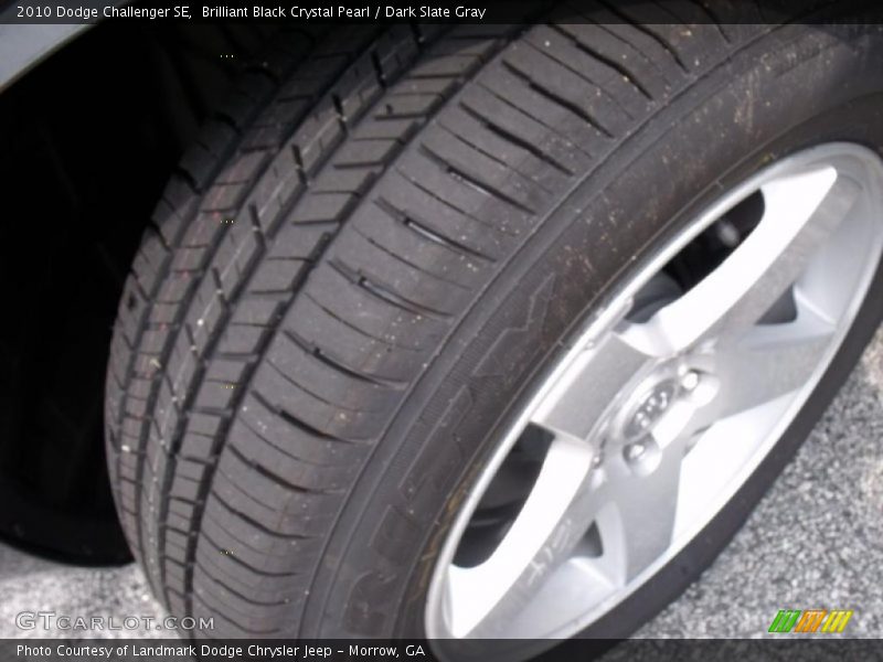 Brilliant Black Crystal Pearl / Dark Slate Gray 2010 Dodge Challenger SE