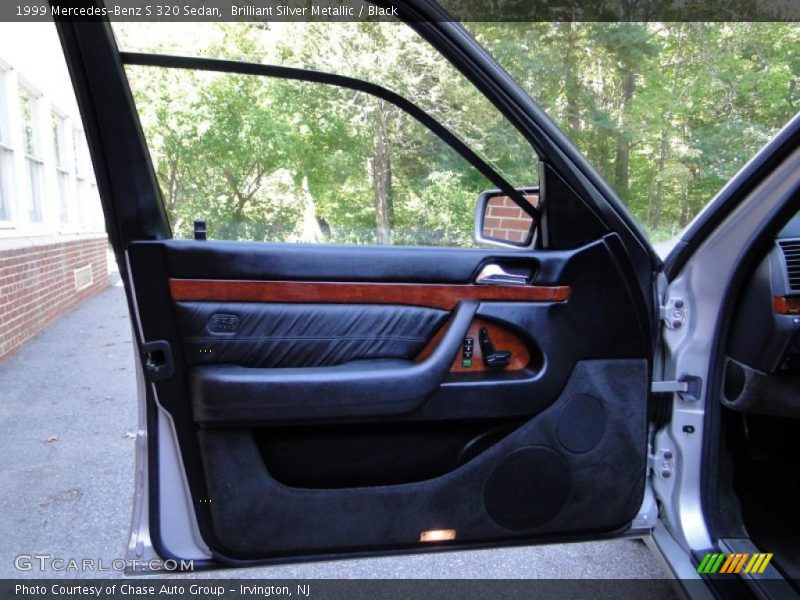 Brilliant Silver Metallic / Black 1999 Mercedes-Benz S 320 Sedan