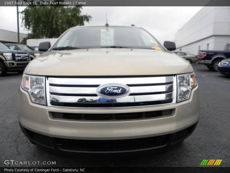 Dune Pearl Metallic / Camel 2007 Ford Edge SE