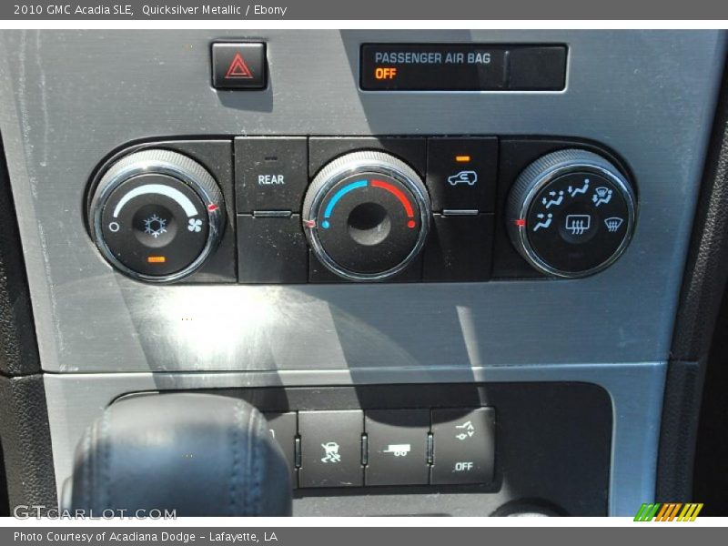 Quicksilver Metallic / Ebony 2010 GMC Acadia SLE