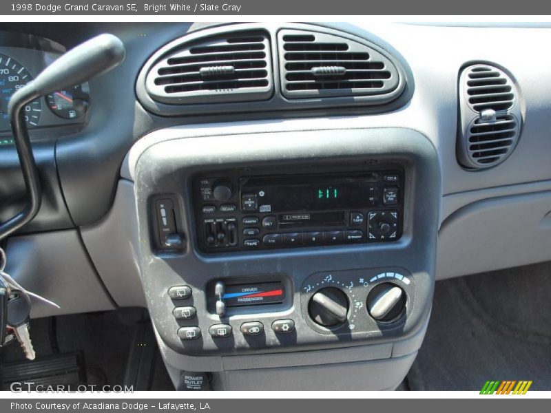Bright White / Slate Gray 1998 Dodge Grand Caravan SE
