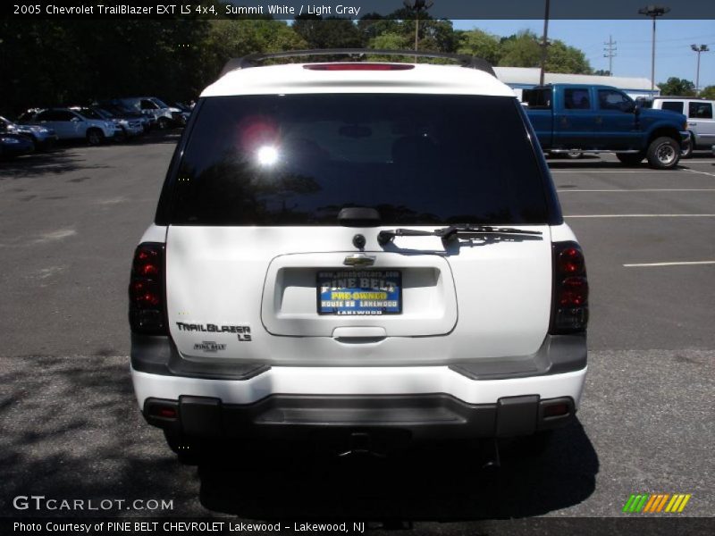 Summit White / Light Gray 2005 Chevrolet TrailBlazer EXT LS 4x4