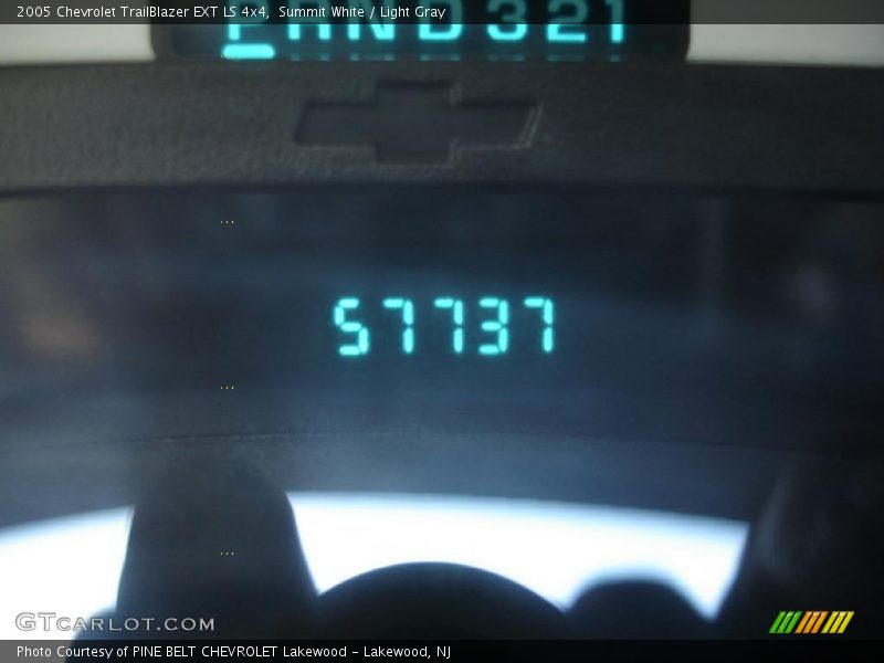 Summit White / Light Gray 2005 Chevrolet TrailBlazer EXT LS 4x4
