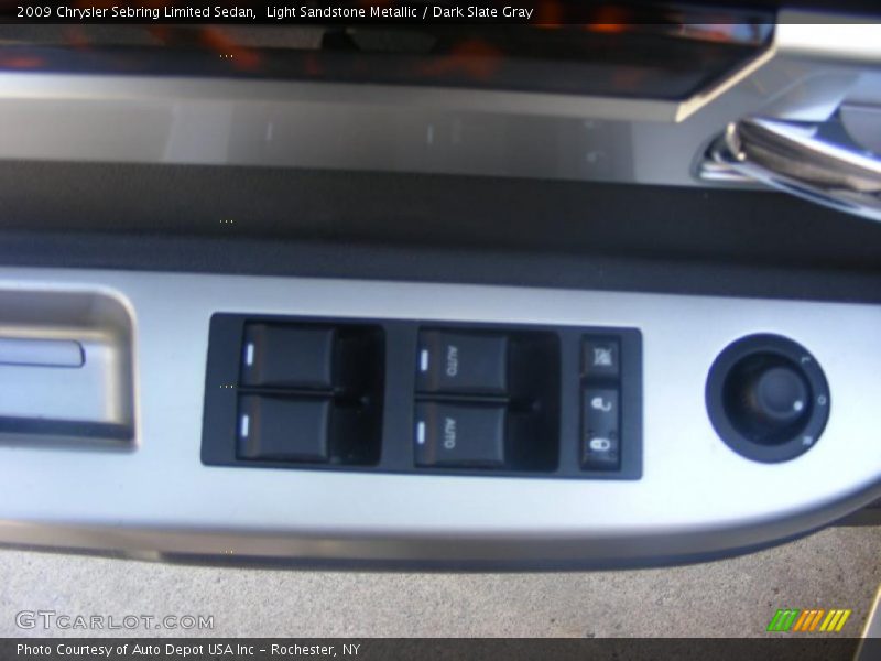 Light Sandstone Metallic / Dark Slate Gray 2009 Chrysler Sebring Limited Sedan