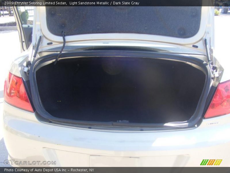Light Sandstone Metallic / Dark Slate Gray 2009 Chrysler Sebring Limited Sedan