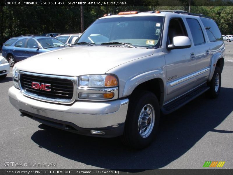 Silver Birch Metallic / Neutral/Shale 2004 GMC Yukon XL 2500 SLT 4x4