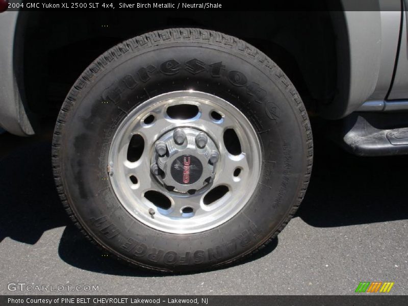 Silver Birch Metallic / Neutral/Shale 2004 GMC Yukon XL 2500 SLT 4x4
