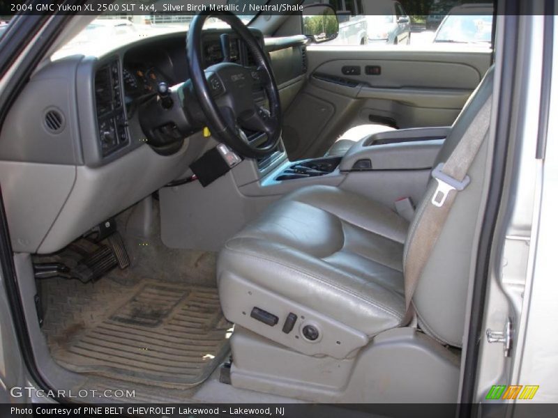 Silver Birch Metallic / Neutral/Shale 2004 GMC Yukon XL 2500 SLT 4x4
