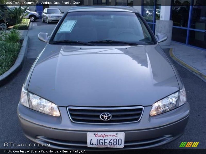 Antique Sage Pearl / Gray 2000 Toyota Camry LE