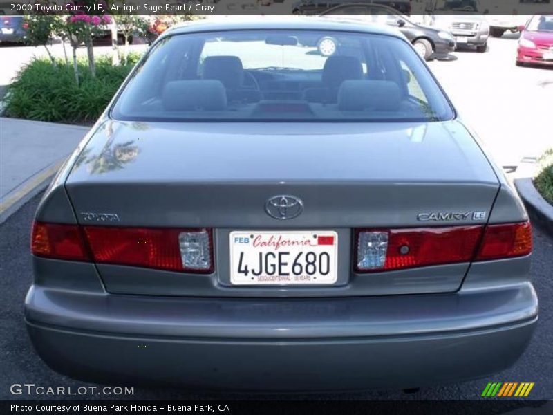 Antique Sage Pearl / Gray 2000 Toyota Camry LE