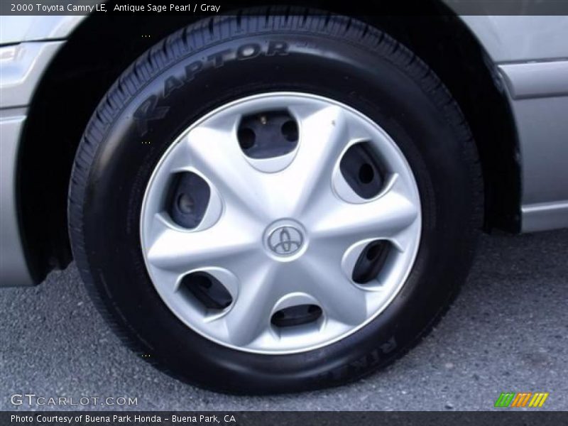Antique Sage Pearl / Gray 2000 Toyota Camry LE