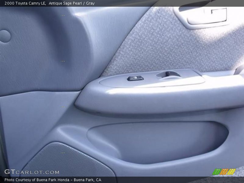 Antique Sage Pearl / Gray 2000 Toyota Camry LE