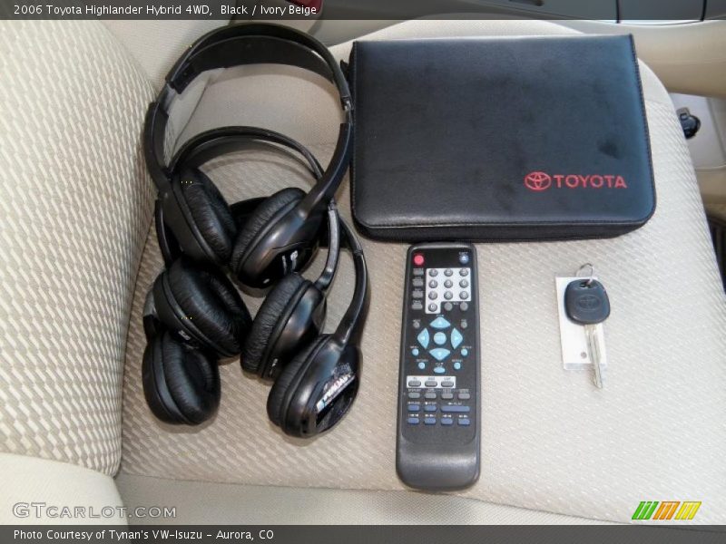 Black / Ivory Beige 2006 Toyota Highlander Hybrid 4WD
