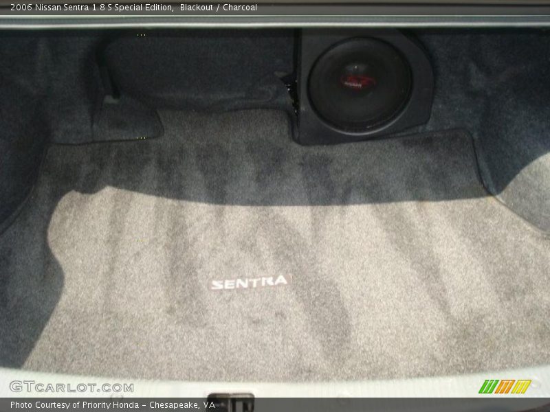 Blackout / Charcoal 2006 Nissan Sentra 1.8 S Special Edition
