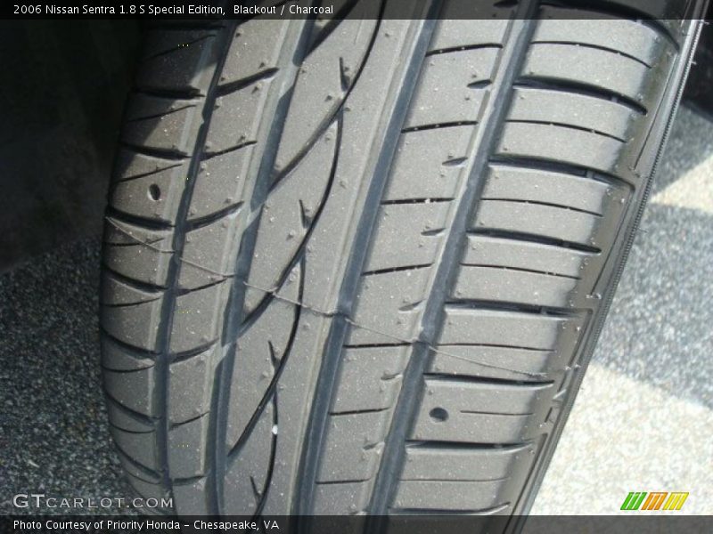 Blackout / Charcoal 2006 Nissan Sentra 1.8 S Special Edition
