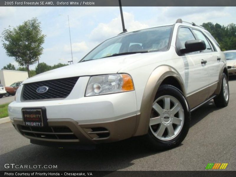 Oxford White / Pebble 2005 Ford Freestyle SE AWD