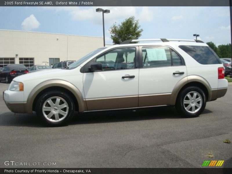 Oxford White / Pebble 2005 Ford Freestyle SE AWD