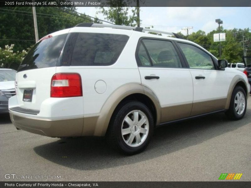 Oxford White / Pebble 2005 Ford Freestyle SE AWD
